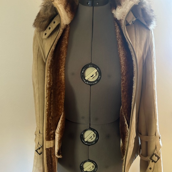 Fur collar and trim suede jacket - Picture 2 of 6